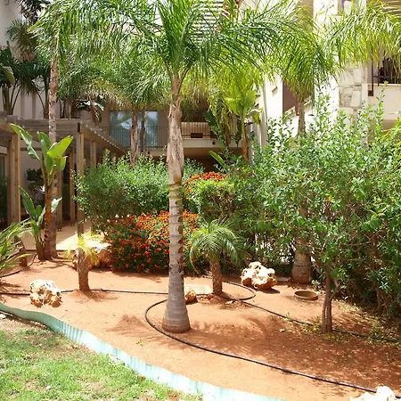 Amphithea B105 Apartment