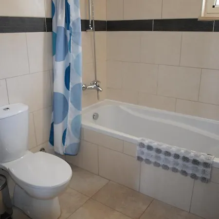 Amphithea B105 Apartament *